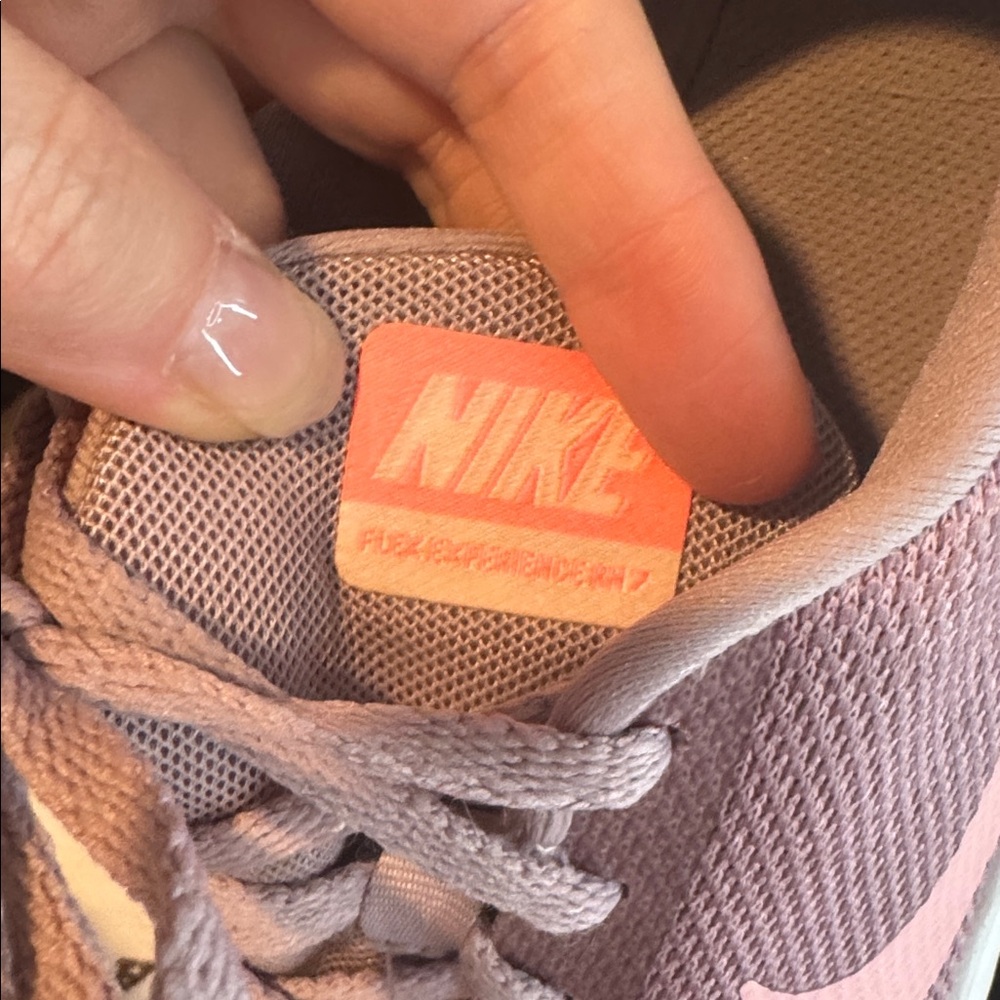 Nike Women's Pink Running Shoes - Picture 3 of 4